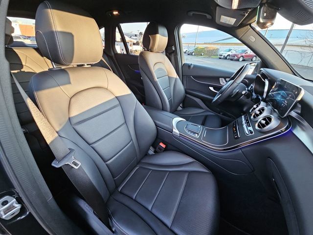 Used 2022 Mercedes-Benz GLC 300 4MATIC image 27
