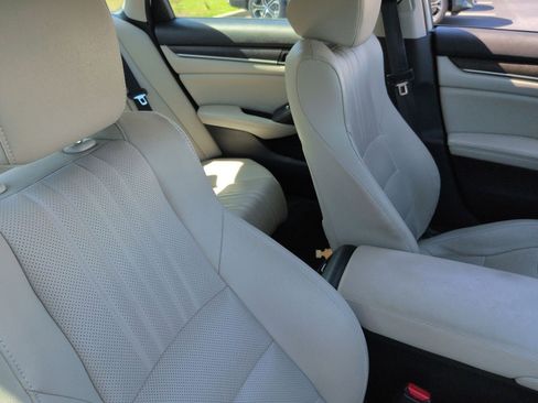Used 2019 Honda Accord EX-L image 31