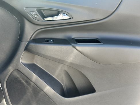 Used 2024 Chevrolet Equinox LT AWD/4WD image 14