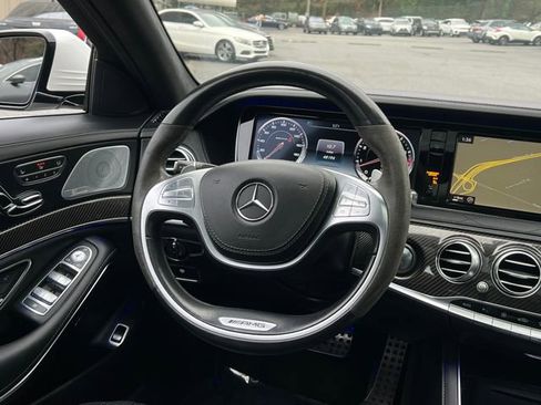 Used 2015 Mercedes-Benz S 63 AMG 4MATIC Sedan image 20