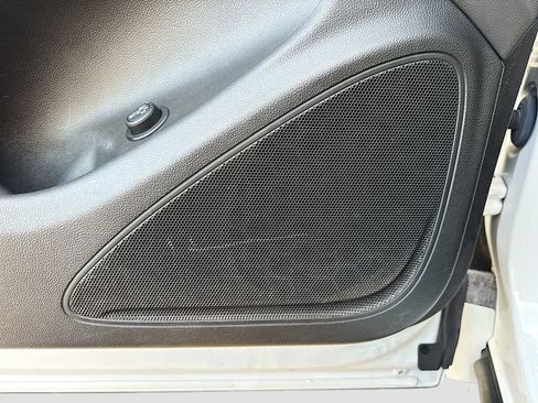 Used 2019 Buick Envision Essence w/ LPO, Active Package AWD/4WD image 17