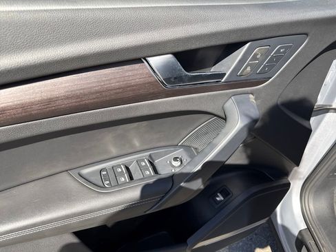 Used 2022 Audi Q5 2.0T Premium Plus w/ Premium Plus Package image 20