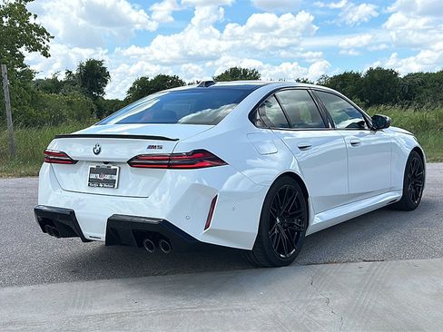 New 2026 BMW M5 w/ Carbon Package image 8