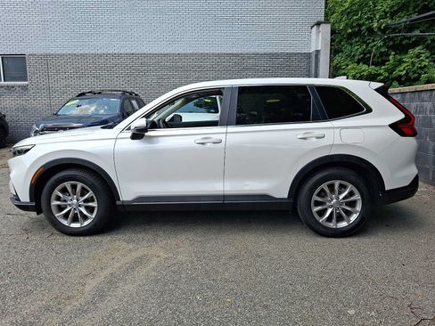 Used 2023 Honda CR-V EX image 6
