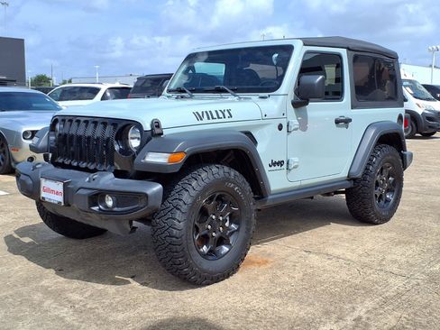Used 2023 Jeep Wrangler Sport AWD/4WD image 24