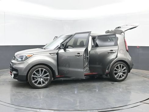 Used 2019 Kia Soul ! FWD image 50