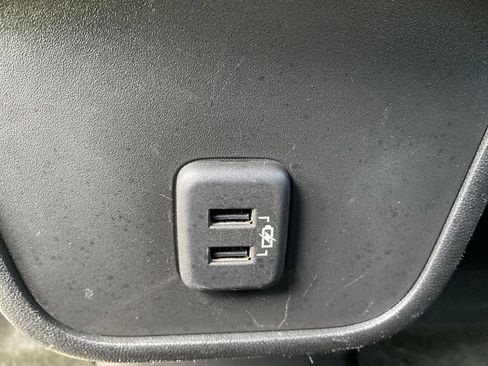 Used 2019 Chevrolet Equinox LT AWD/4WD image 20