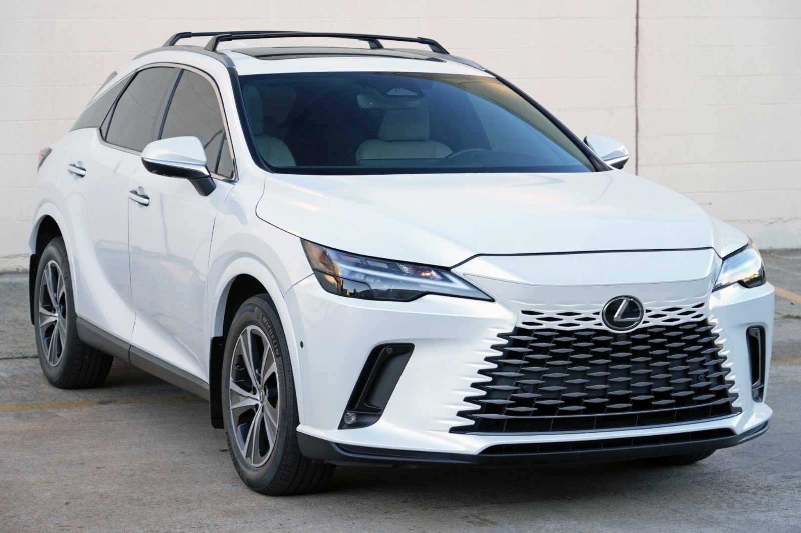 Used 2024 Lexus RX 350h w/ Convenience Package AWD/4WD image 56