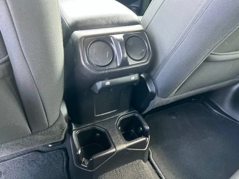 Used 2020 Jeep Wrangler Unlimited Sport S AWD/4WD image 20