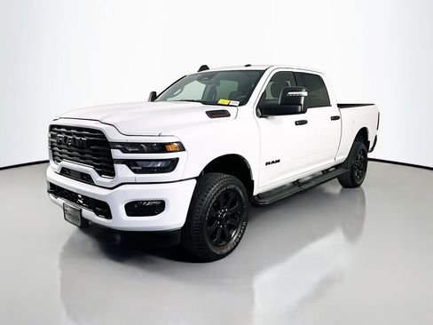 Used 2025 RAM 2500 Big Horn AWD/4WD image 3