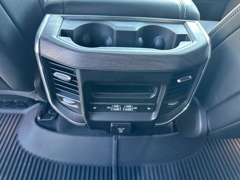 Used 2025 RAM 1500 Laramie AWD/4WD image 20