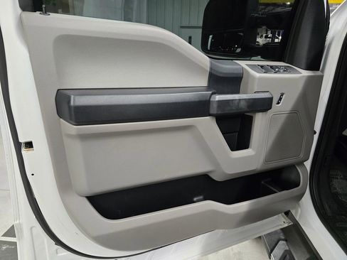 Used 2017 Ford F250 XL w/ STX Appearance Package image 16