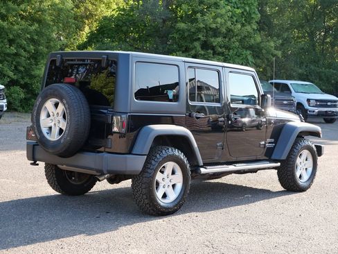 Used 2013 Jeep Wrangler Unlimited Sport AWD/4WD image 6