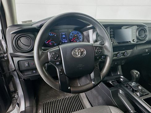 Used 2020 Toyota Tacoma SR image 17