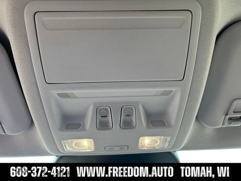 Used 2021 Ford Escape Titanium w/ Titanium Elite Package AWD/4WD image 32