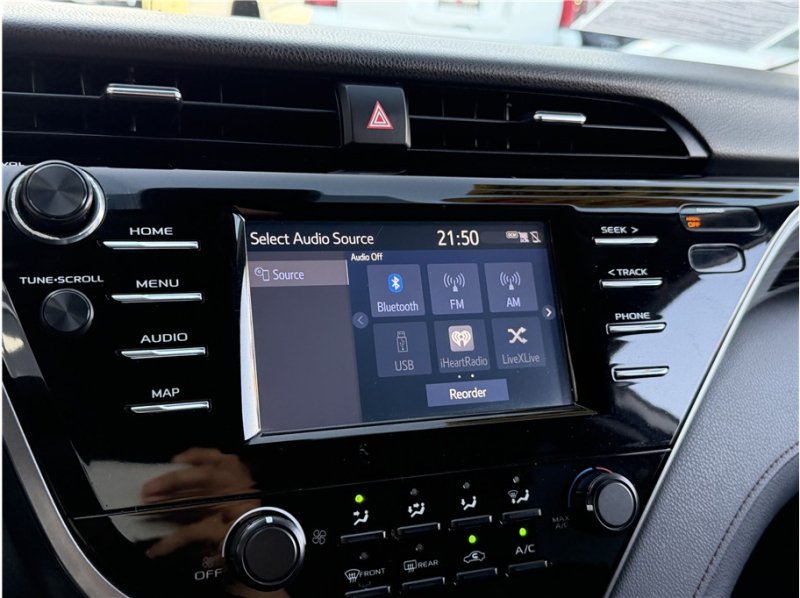 Used 2019 Toyota Camry LE FWD image 42