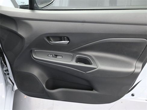 New 2025 Nissan Versa SV w/ Trunk Package image 31