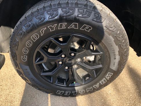 Used 2022 Ford Expedition Timberline image 11