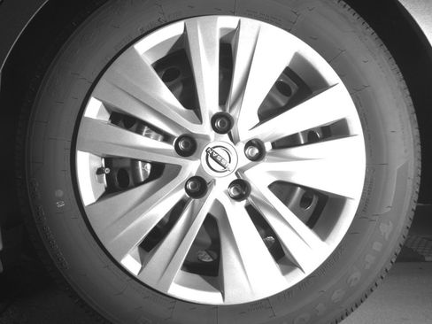Used 2025 Nissan Sentra S FWD image 14