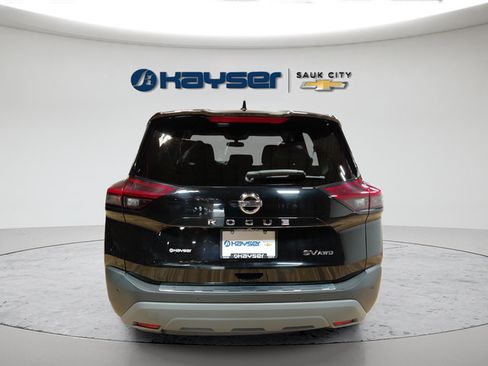 Used 2021 Nissan Rogue SV AWD/4WD image 6