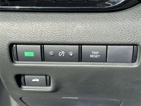 Certified 2024 Nissan Sentra SV image 20