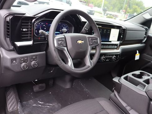 New 2026 Chevrolet Silverado 1500 LT w/ Z71 Off-Road Package AWD/4WD image 6