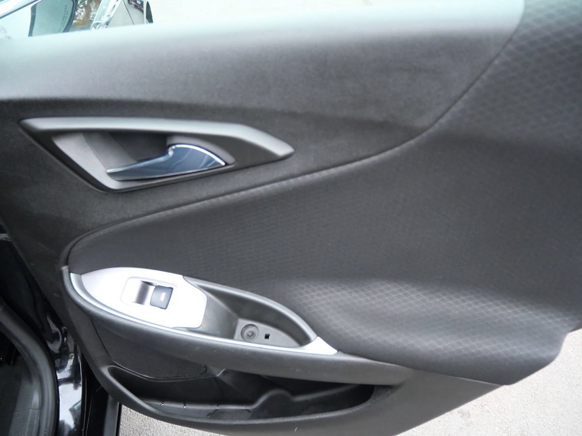 Used 2023 Chevrolet Malibu LT FWD image 29