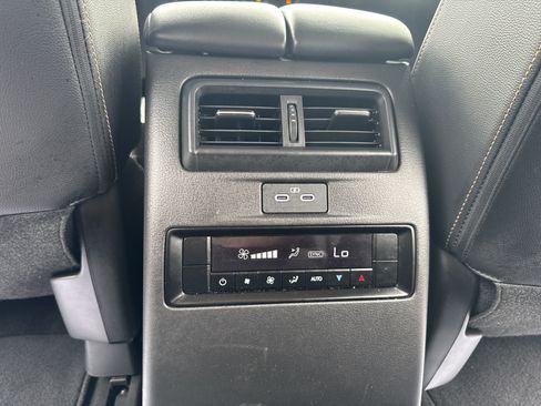 Used 2026 MAZDA CX-90 3.3 Turbo w/ Select Package AWD/4WD image 25