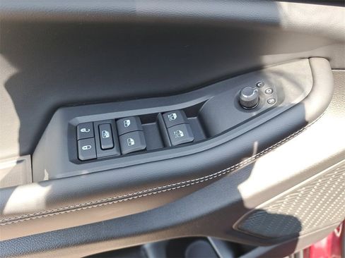 New 2025 Jeep Grand Cherokee L Altitude image 27