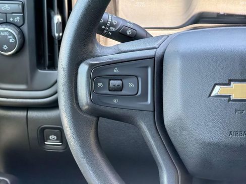 Used 2020 Chevrolet Silverado 1500 Custom w/ Custom Value Package RWD image 8