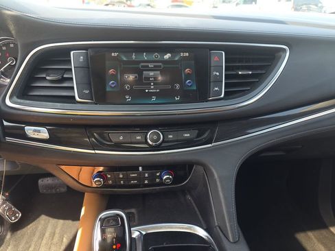 Used 2018 Buick Enclave Premium w/ Experience Buick Package image 17