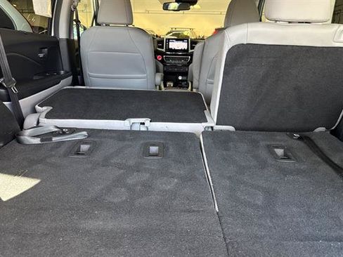 Used 2017 Honda Pilot Touring image 16