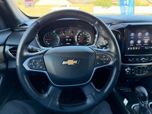 Used 2023 Chevrolet Traverse LT image 29