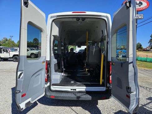 Used 2017 Ford Transit 350 XL image 15