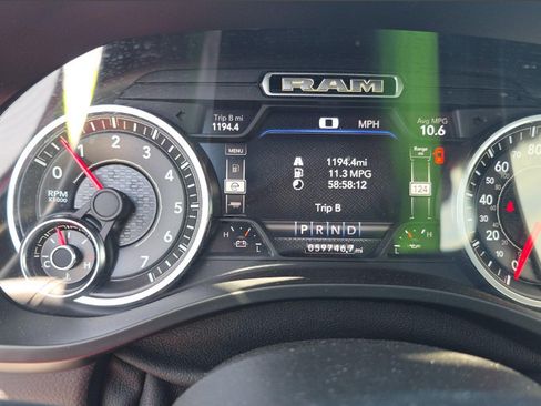 Used 2021 RAM 1500 Big Horn AWD/4WD image 13