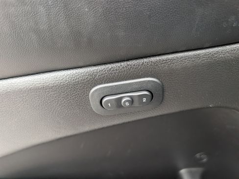 Used 2021 Jeep Grand Cherokee Limited AWD/4WD image 22