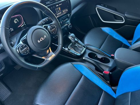 Used 2023 Kia Soul GT-Line image 9