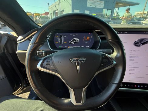 Used 2017 Tesla Model S 75 image 27