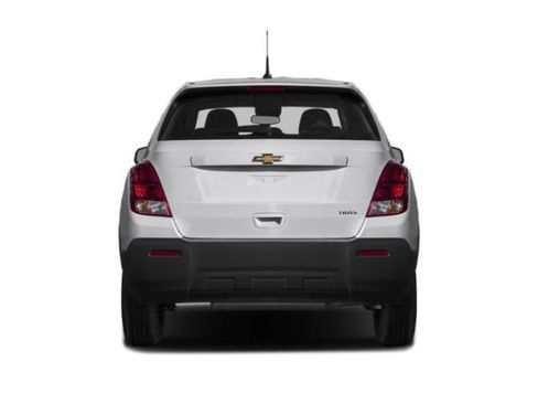 Used 2015 Chevrolet Trax LT w/ LT Sun and Sound Package FWD image 8