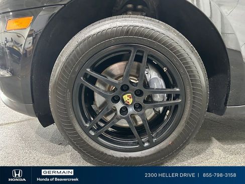 Used 2020 Porsche Macan AWD/4WD image 13