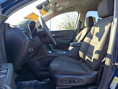 Used 2021 Chevrolet Equinox LT AWD/4WD image 11