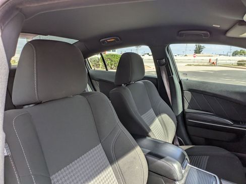 Used 2023 Dodge Charger SXT image 39