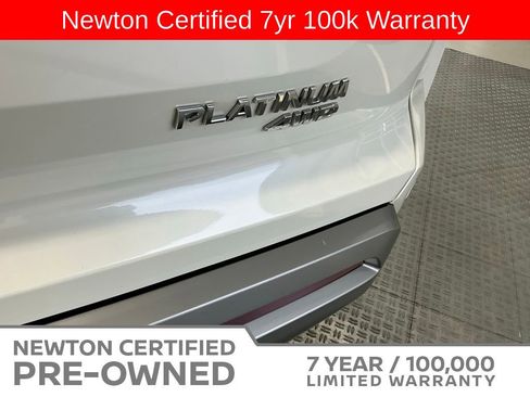 Used 2023 Nissan Pathfinder Platinum AWD/4WD image 3