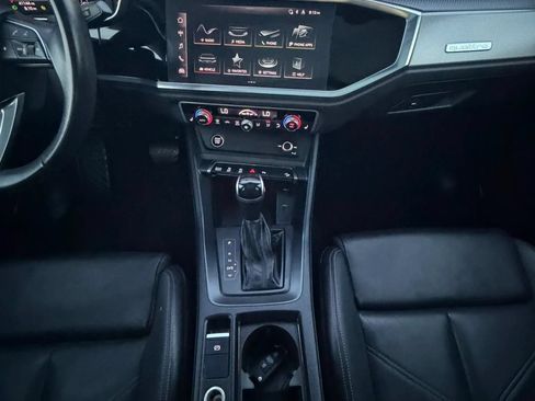 Used 2023 Audi Q3 2.0T Premium w/ Black Optic Sport Package AWD/4WD image 15