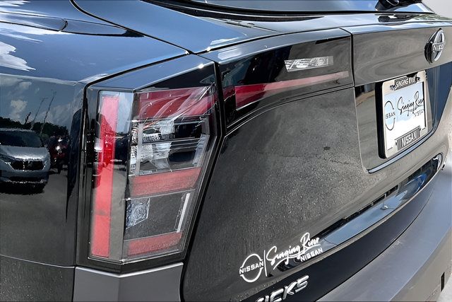 Certified 2026 Nissan Kicks SR w/ SR Premium Package AWD/4WD image 20