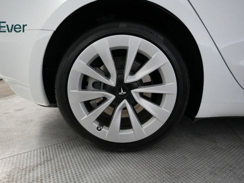 Used 2023 Tesla Model 3 Standard Range image 20