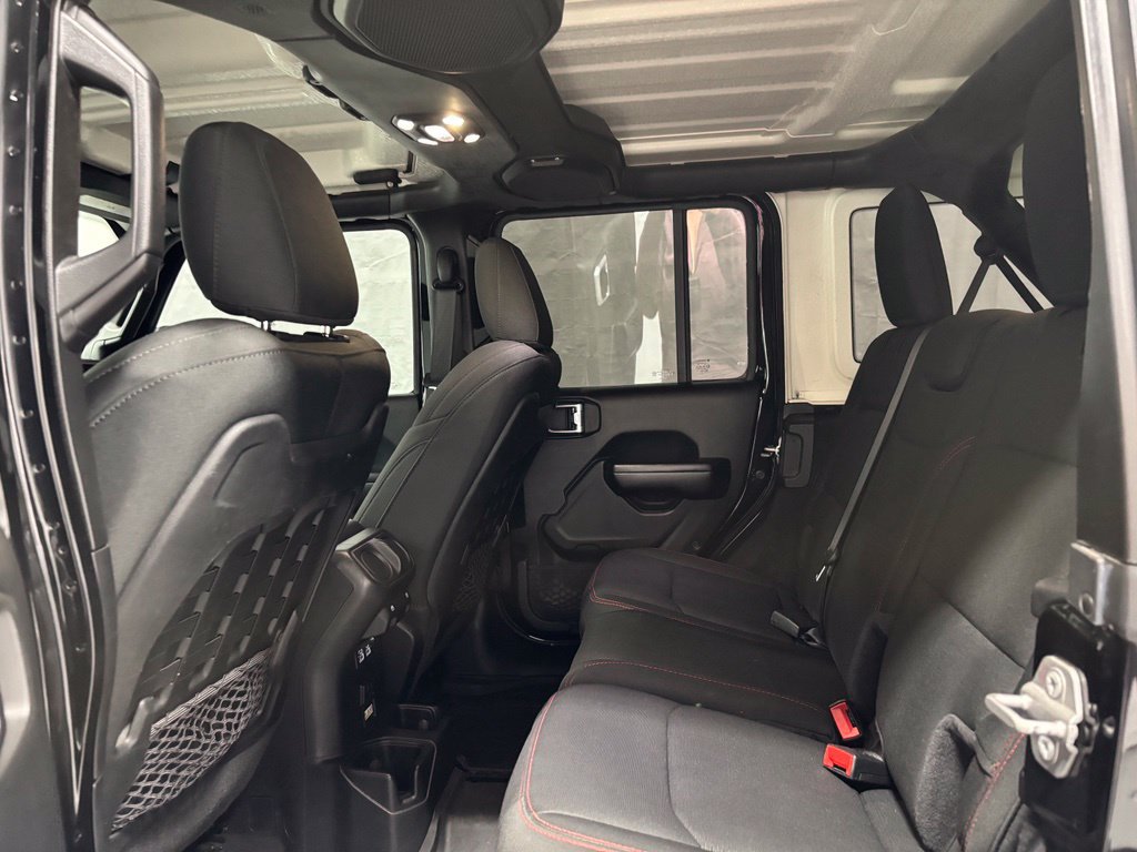 Used 2020 Jeep Wrangler Unlimited Rubicon w/ LED Lighting Group AWD/4WD image 44
