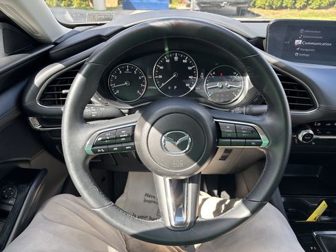 Used 2025 MAZDA MAZDA3 s FWD image 18