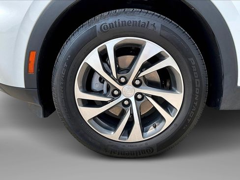 Used 2021 Buick Envision Essence image 2