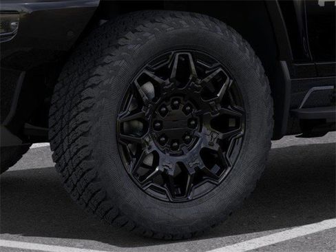 New 2025 GMC Hummer EV 2X image 3